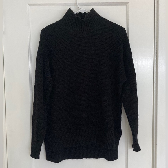 LOFT Sweaters - LOFT Black Knit Sweater